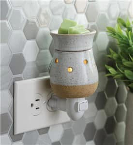 Mini plug warmer